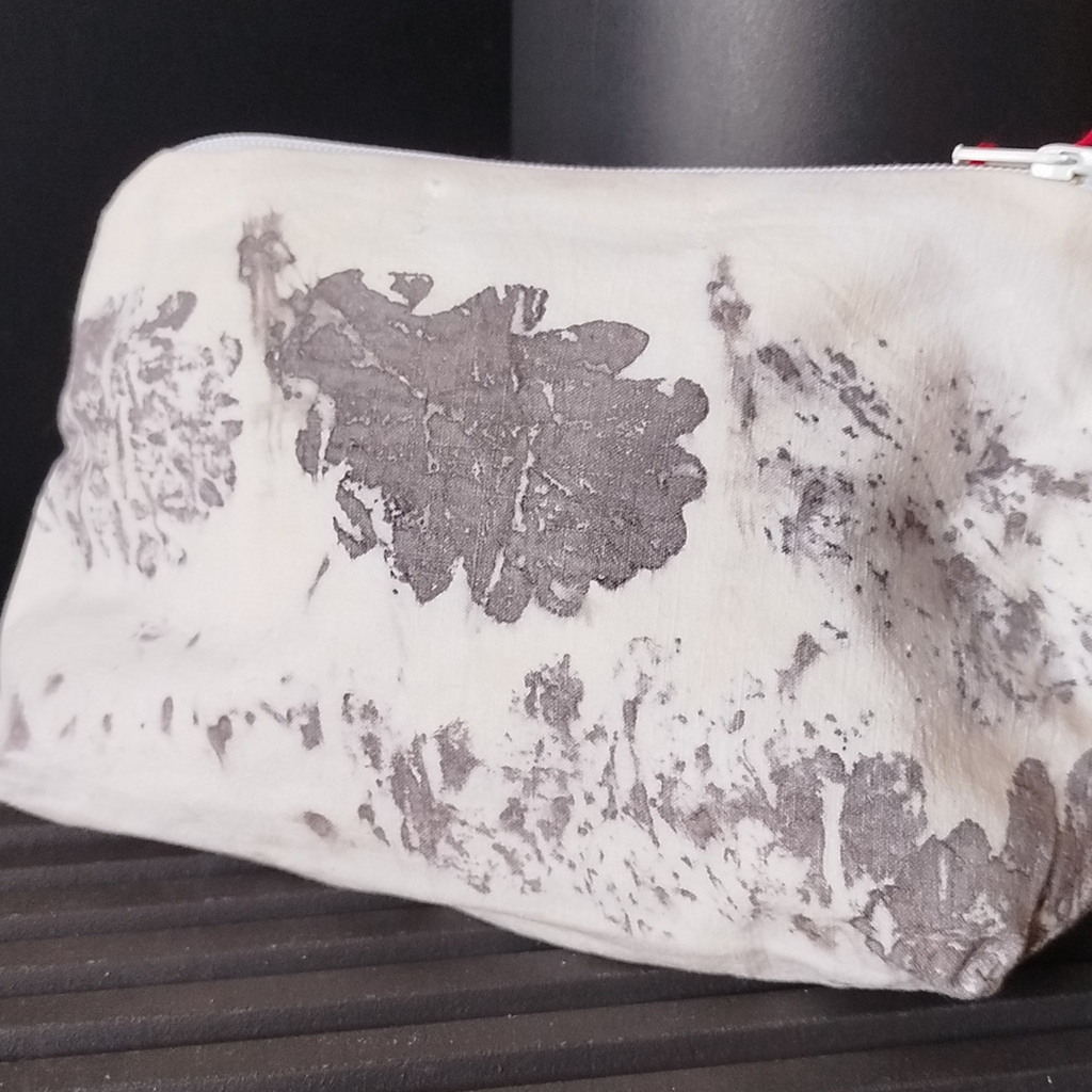 Pochette zippée "Sous ma peau l'Aube recommence"